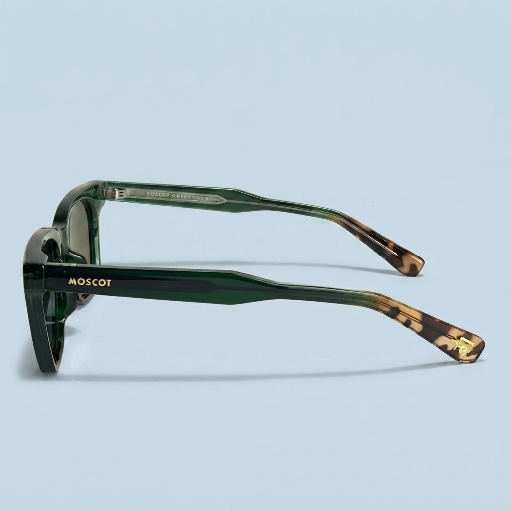 MOSCOT Wayfarer — Monture Verte Translucide