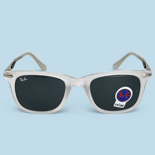 RAY-BAN — Monture Wayfarer Translucide, Verres Noirs