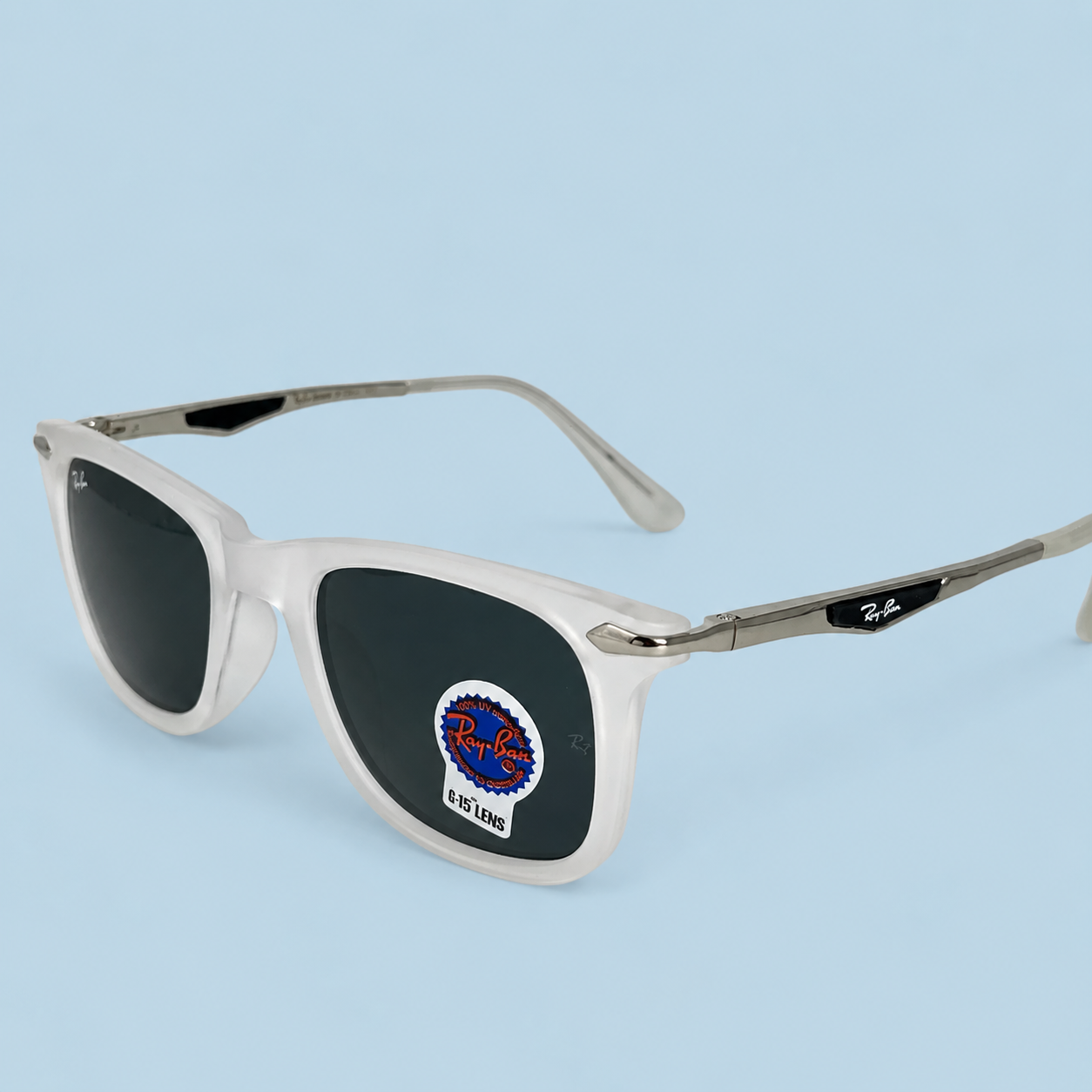 RAY-BAN — Monture Wayfarer Translucide, Verres Noirs